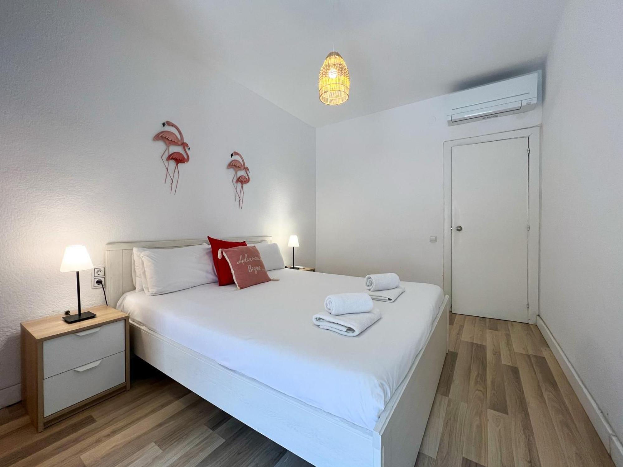 Stay U-Nique Apartments Sardenya II Barcelone Extérieur photo